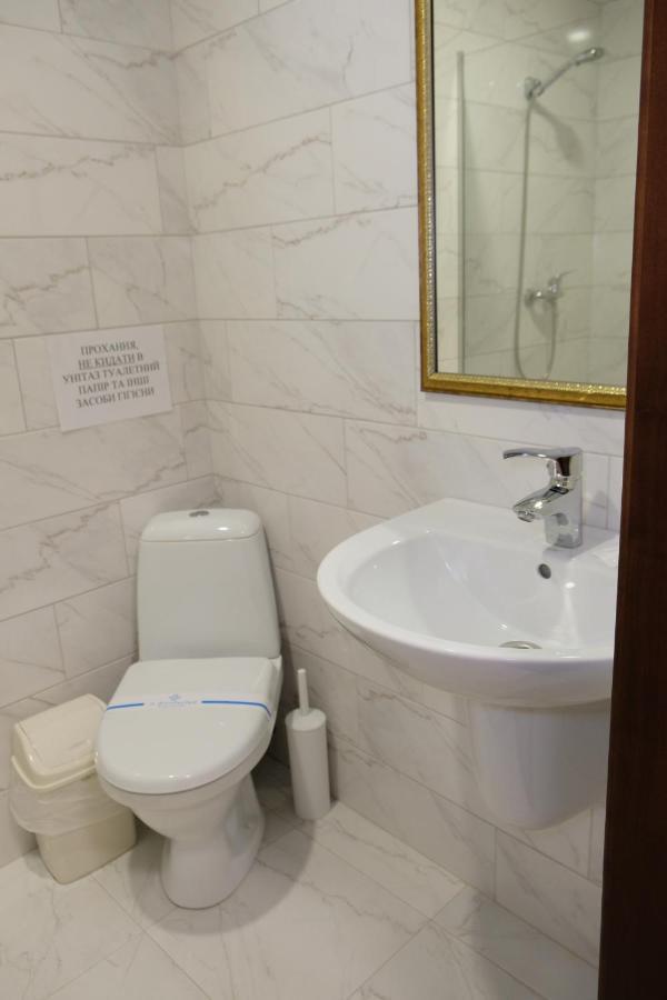 Лісовий Готель Гайки Jitomir Exterior foto