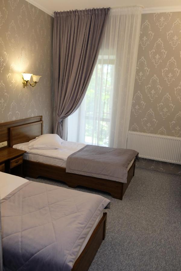 Лісовий Готель Гайки Jitomir Exterior foto